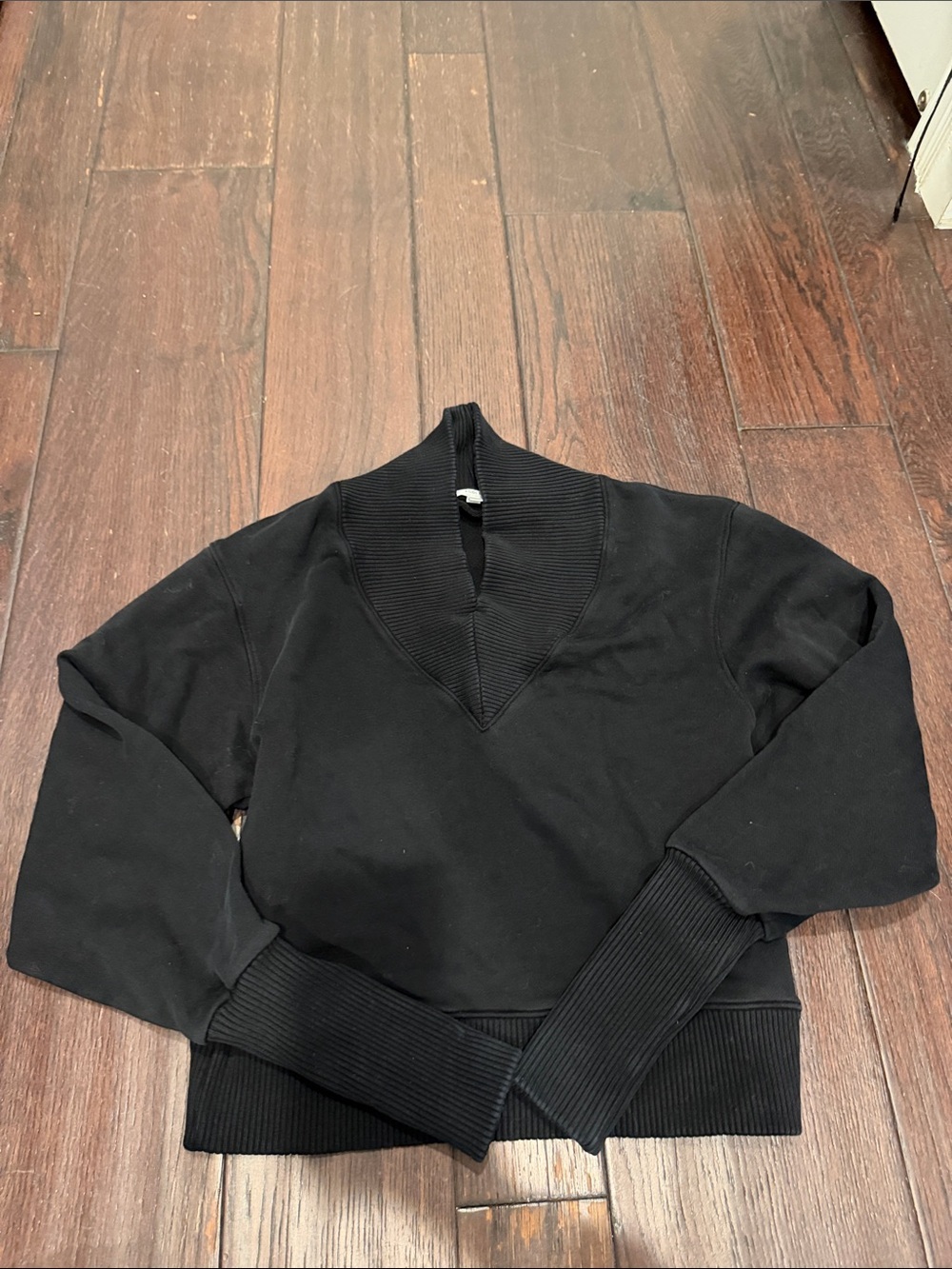 Agolde Black V-Neck Ribbed Cuff Pullover Klara v-neck